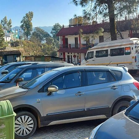 The Alpine Resort Lansdowne Ngoại thất bức ảnh