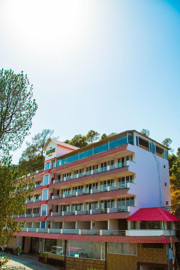 The Alpine Resort Lansdowne Ngoại thất bức ảnh
