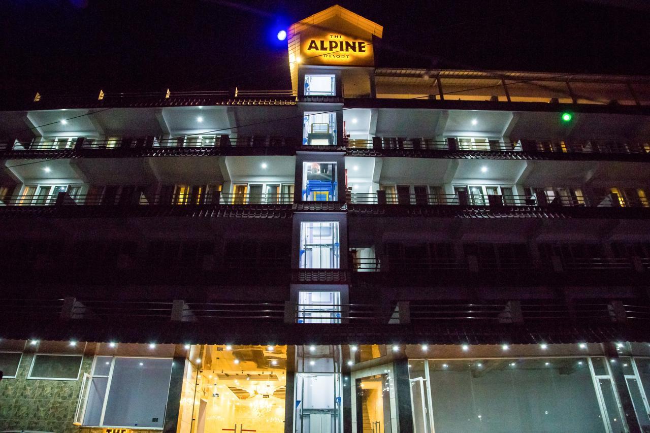 The Alpine Resort Lansdowne Ngoại thất bức ảnh
