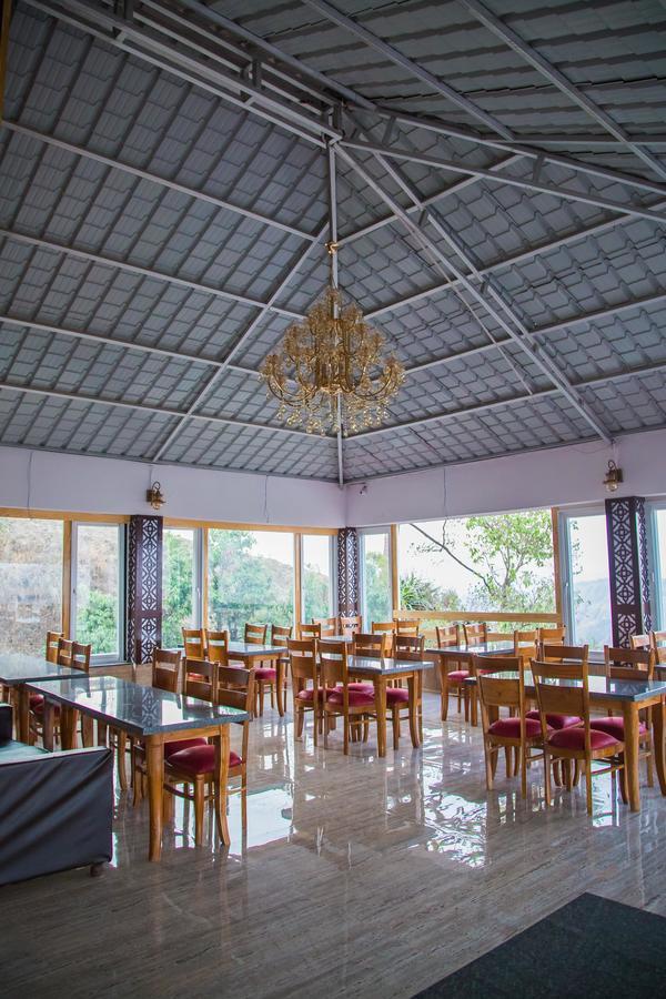 The Alpine Resort Lansdowne Ngoại thất bức ảnh