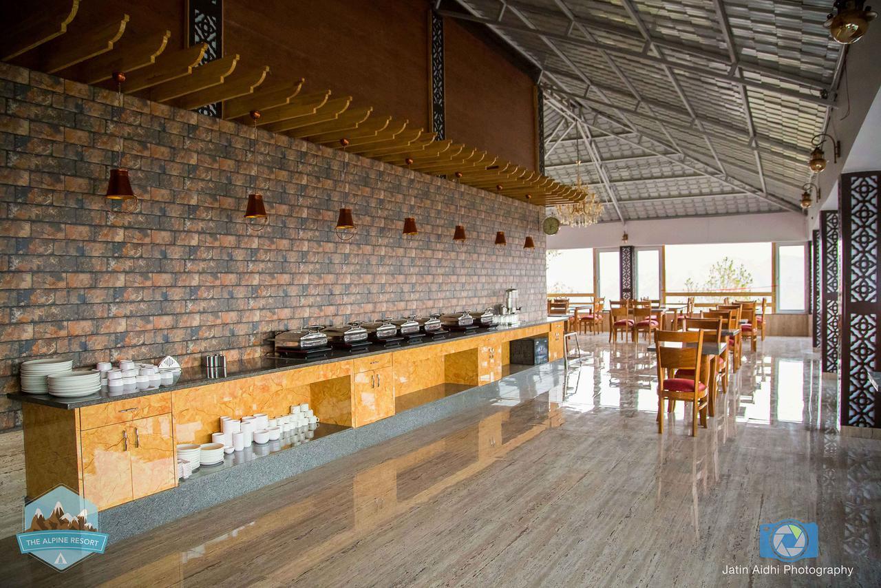 The Alpine Resort Lansdowne Ngoại thất bức ảnh