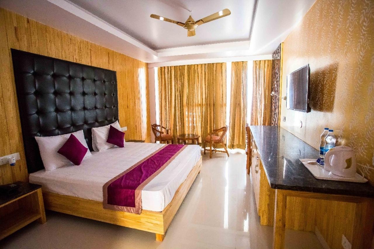 The Alpine Resort Lansdowne Ngoại thất bức ảnh